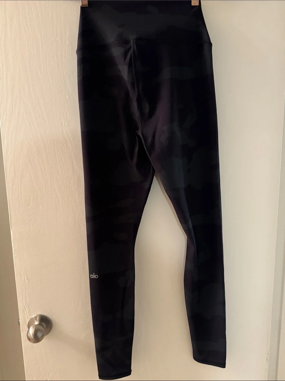 Alo Black Camo Leggings